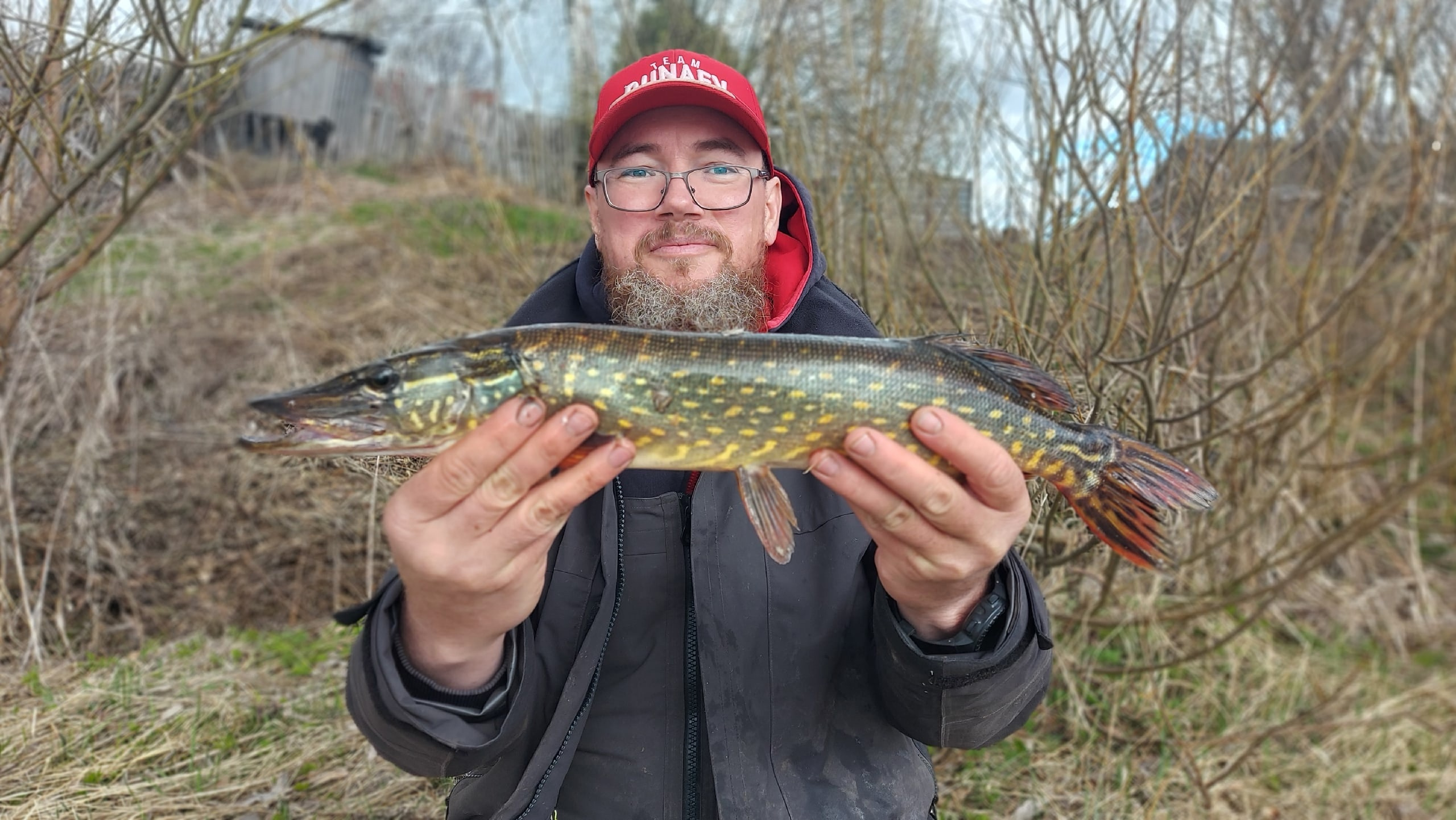 Рязанские рыбаки фион. Рыбалка на русском водохранилище.