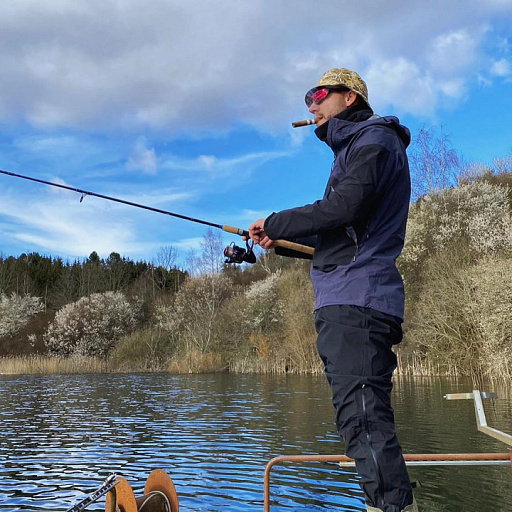 Лорду карантин не страшен: Бендтнер ловит рыбу в Копенгагене