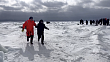 На Сахалине спасли 82 рыбака с отколовшейся льдины
